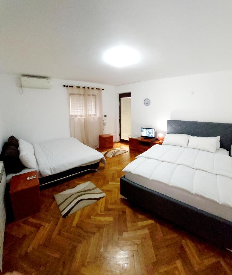 Bravo Apartmani Budva Luaran gambar