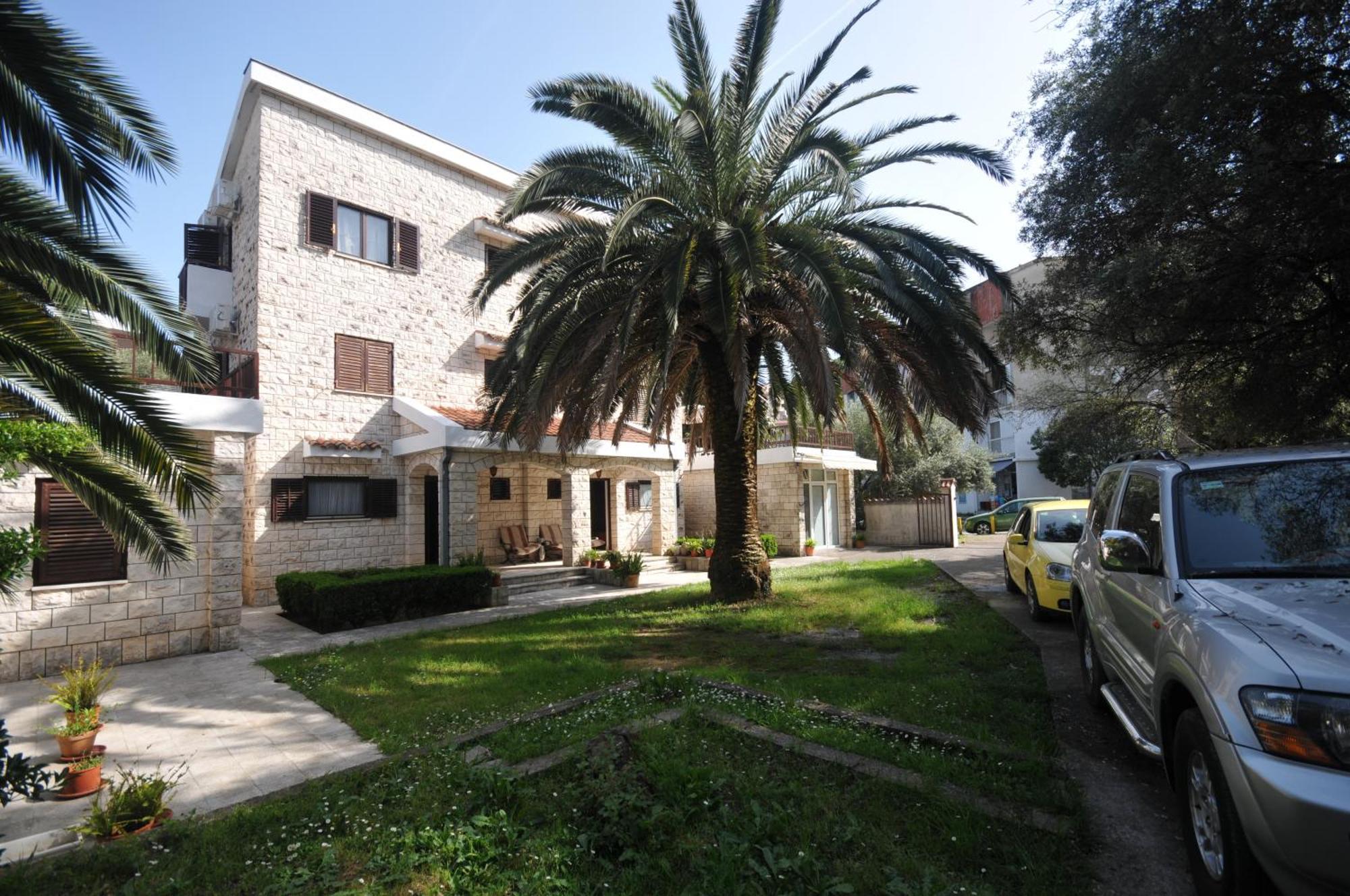 Bravo Apartmani Budva Luaran gambar