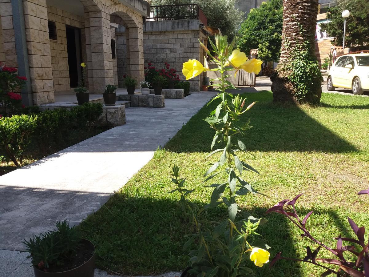 Bravo Apartmani Budva Luaran gambar
