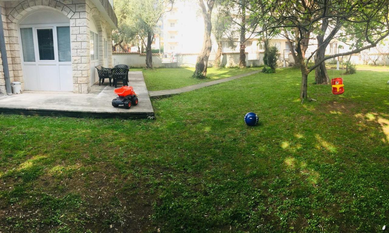 Bravo Apartmani Budva Luaran gambar